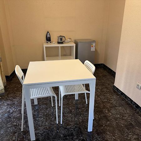 Almeria Centro Habitacion Privada En Apartamento Compartido Buitenkant foto