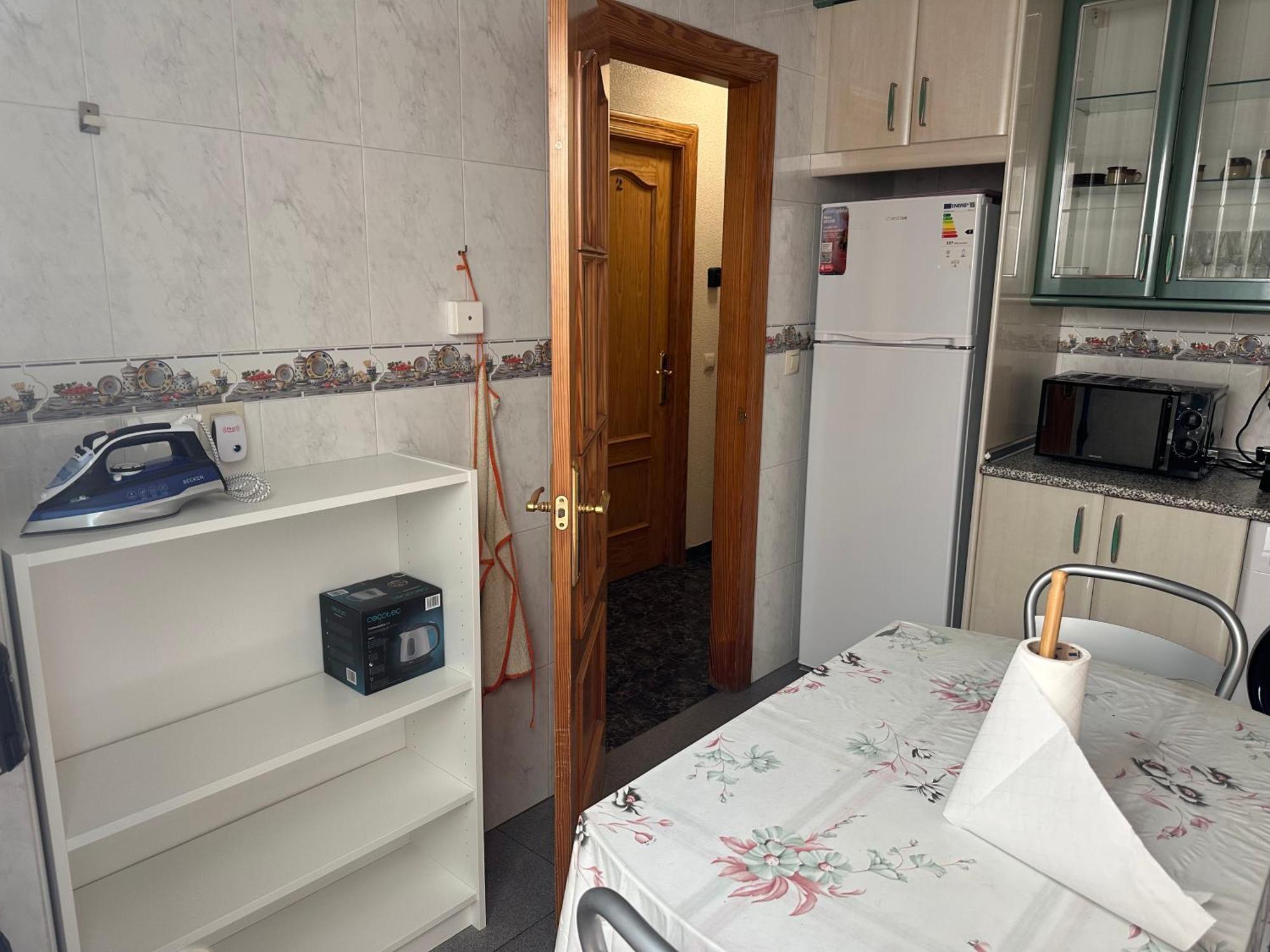 Almeria Centro Habitacion Privada En Apartamento Compartido Buitenkant foto