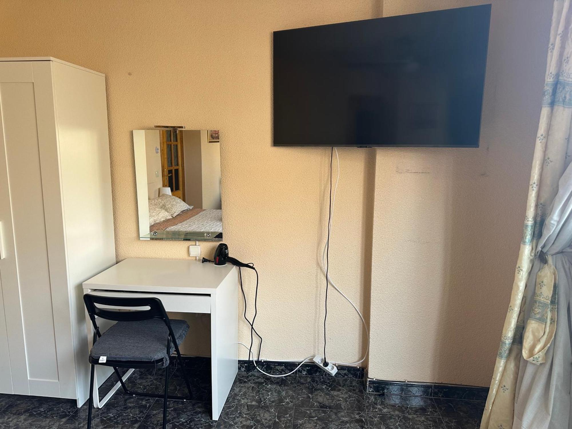 Almeria Centro Habitacion Privada En Apartamento Compartido Buitenkant foto